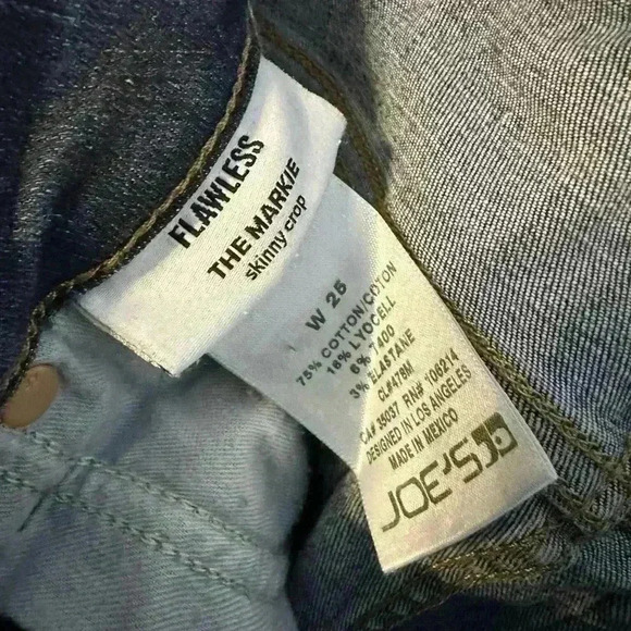 Joe’s Jeans Flawless The Markie Skinny Crop - Picture 6 of 6